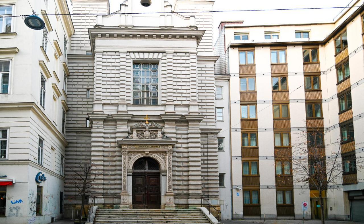 Modern Duplex Museumsquartier Apartment Vienna Exterior photo